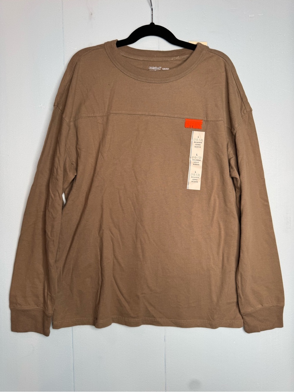 NWT  boys large 10/12 Cat & Jack Long Sleeve Tee in Brown A0221